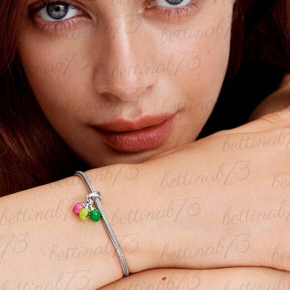 Pandora Stranger Things Glow-in-the-dark Run Dangle Charm - Picture 5 of 6